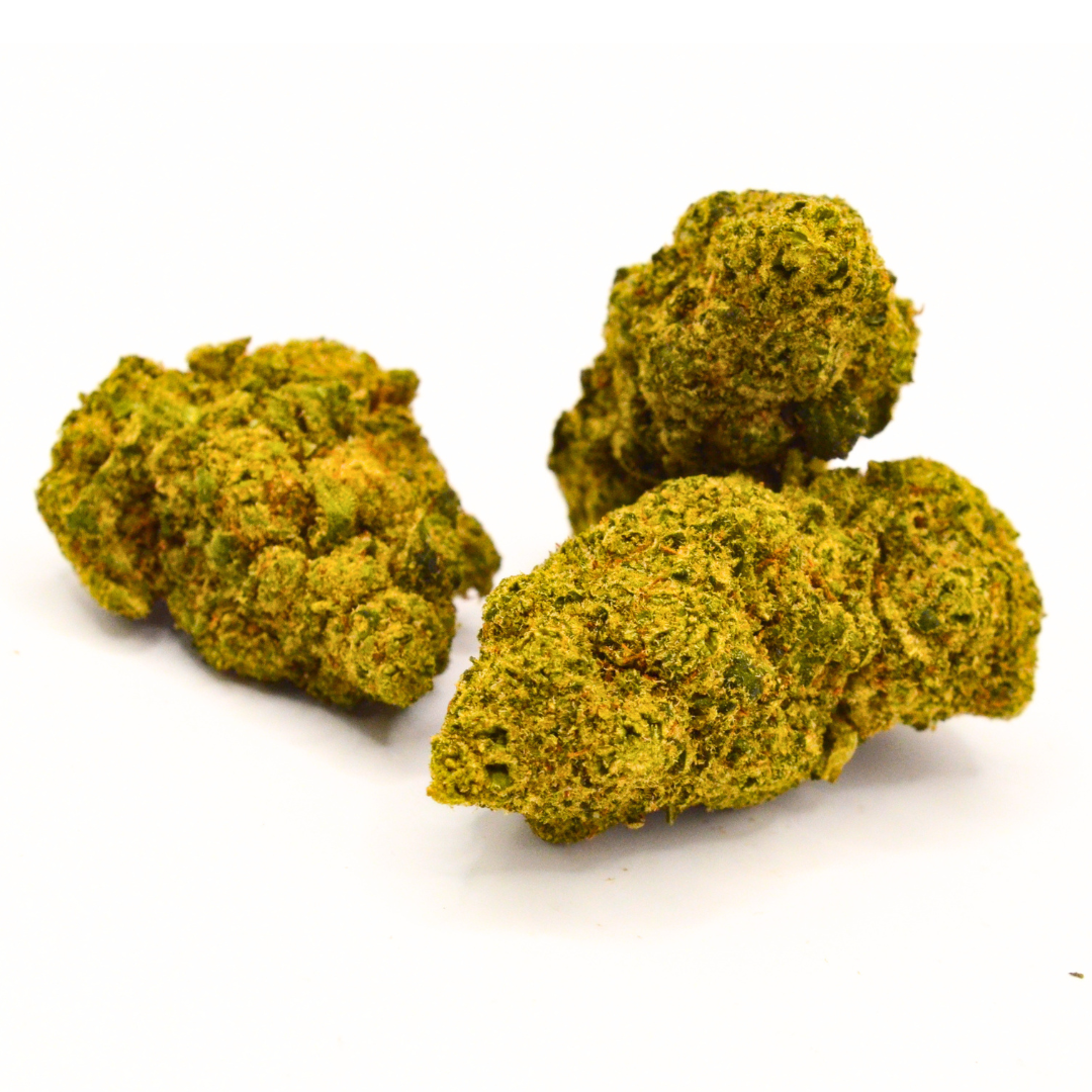 Trois fleurs de CBD Skunk Jam vertes, présentées sur fond blanc.